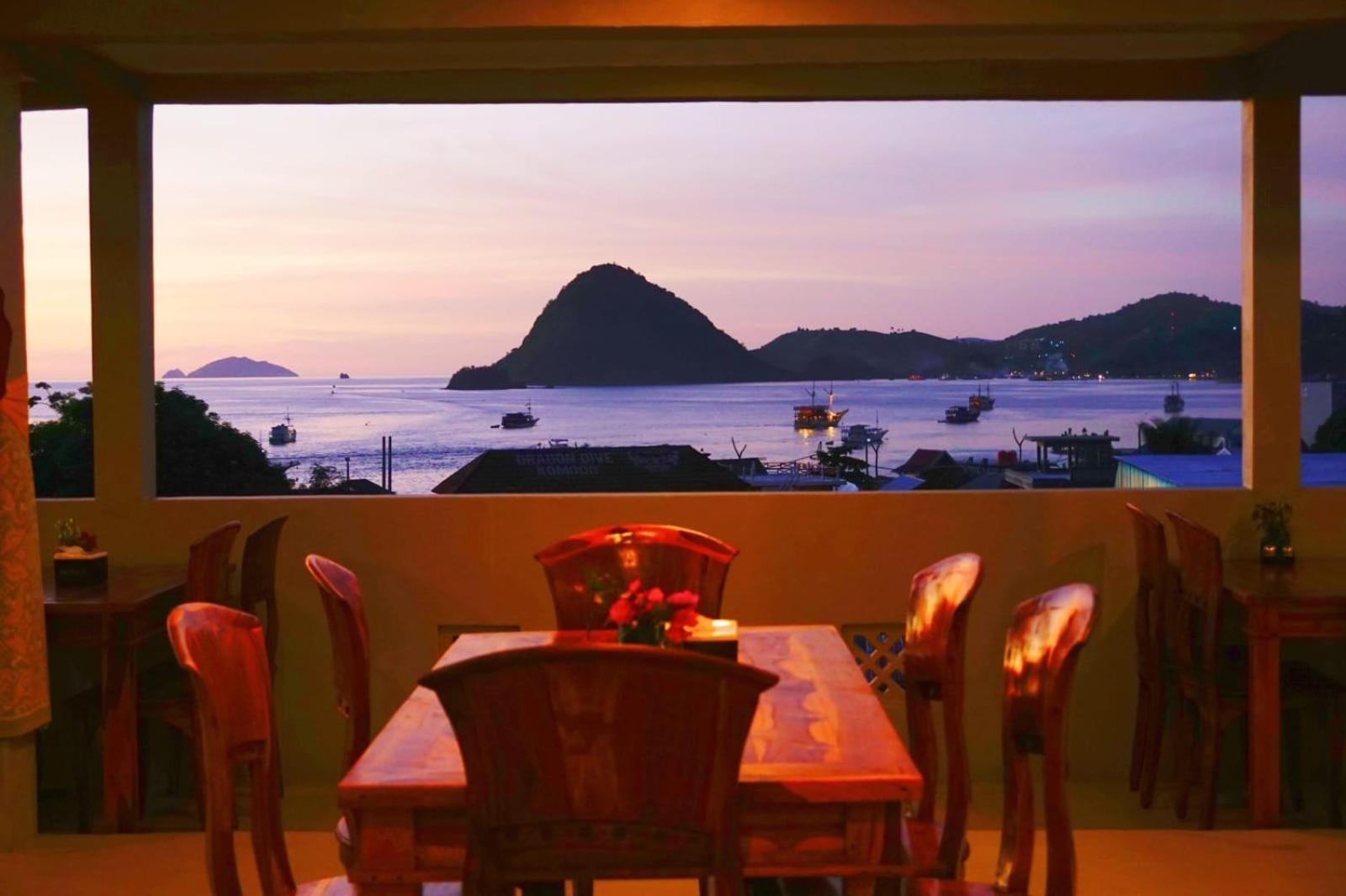 Komodo Lodge Лабуан-Баджо Екстер'єр фото
