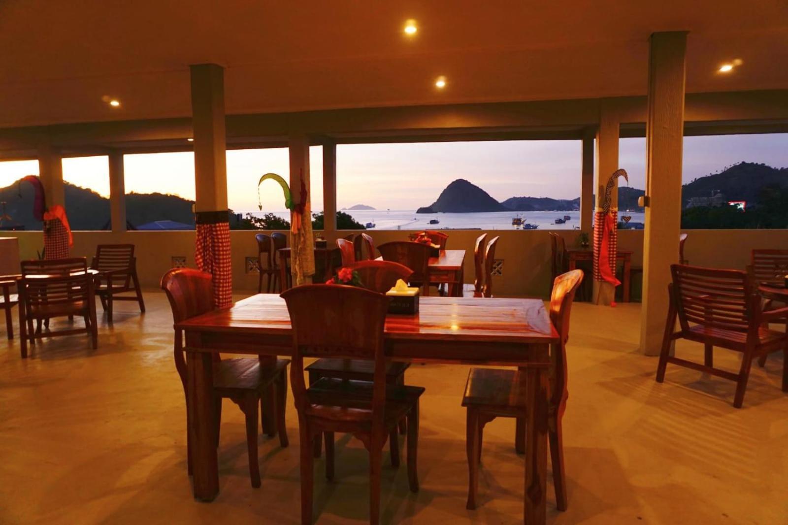 Komodo Lodge Лабуан-Баджо Екстер'єр фото
